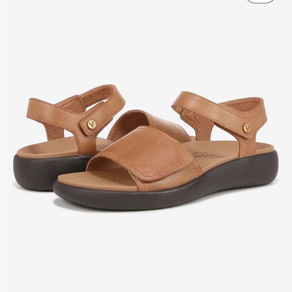 Vionic Women's Wheat Brown Sandals